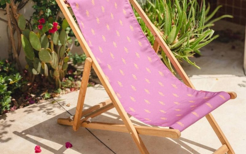 Les critères essentiels pour une toile de transat résistante et stylée