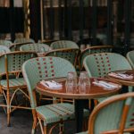 Comment choisir la bonne table pour la terrasse de son restaurant